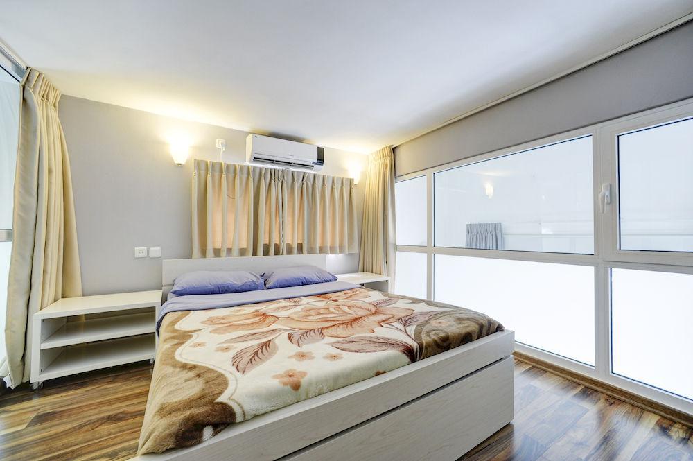 Apartment Sea